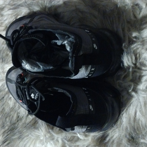 Nike Air VaporMax 2019 The Windbreakers - Picture 6 of 7